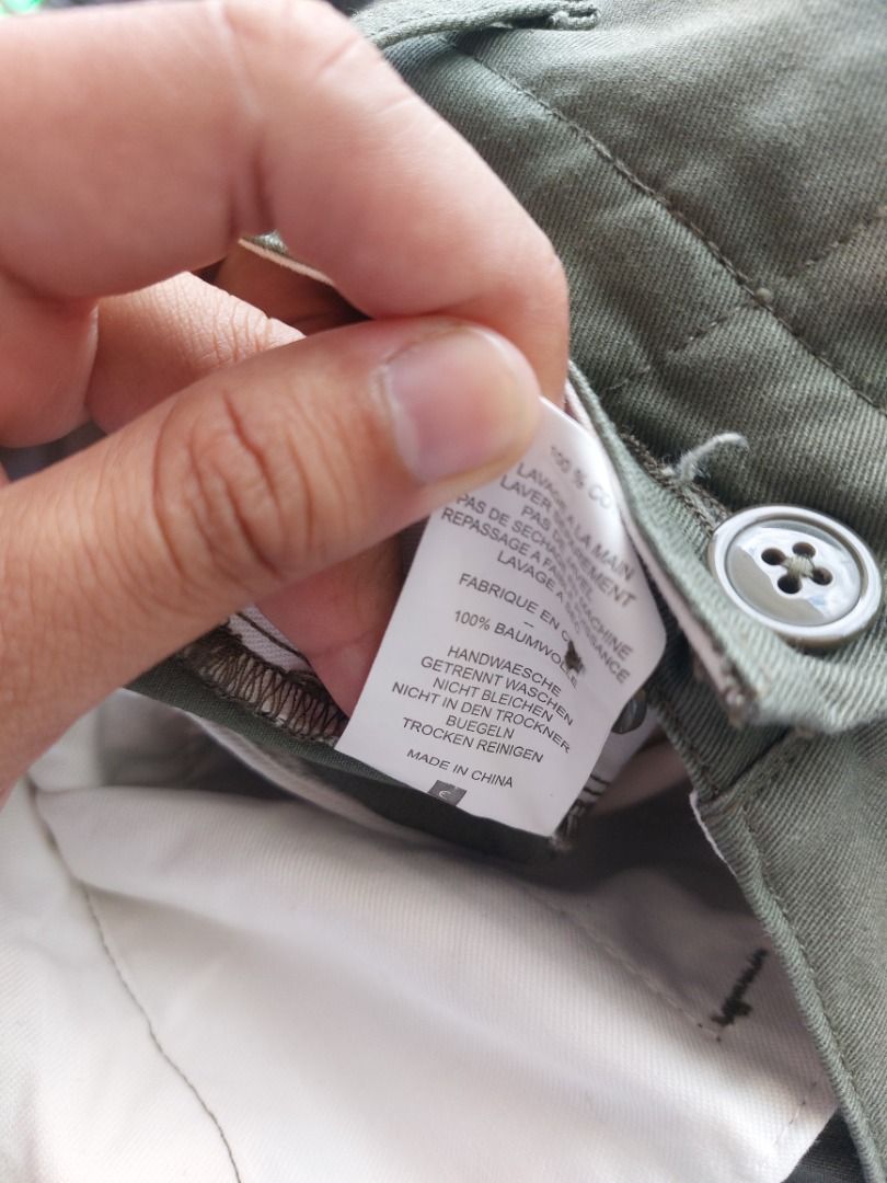 WorkWare double knee cargo pants (Category: Trousers) located in Sasmuan (Sexmoan). Submitted by littlemiro (Listing ID 1217770365, Image 3). Description: 3 daya union workware double knee cargo pants, like new condition. waist 30, adjustable leg opening..