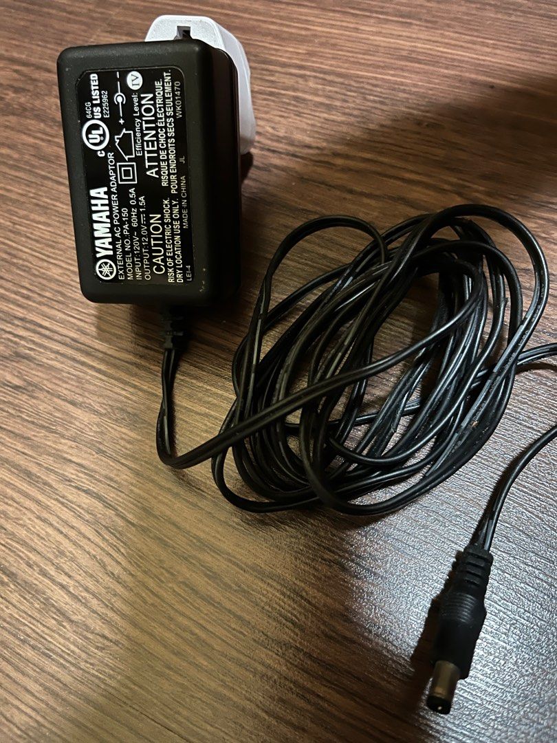 Yamaha pa150 original charger for keyboard piano UsA edition