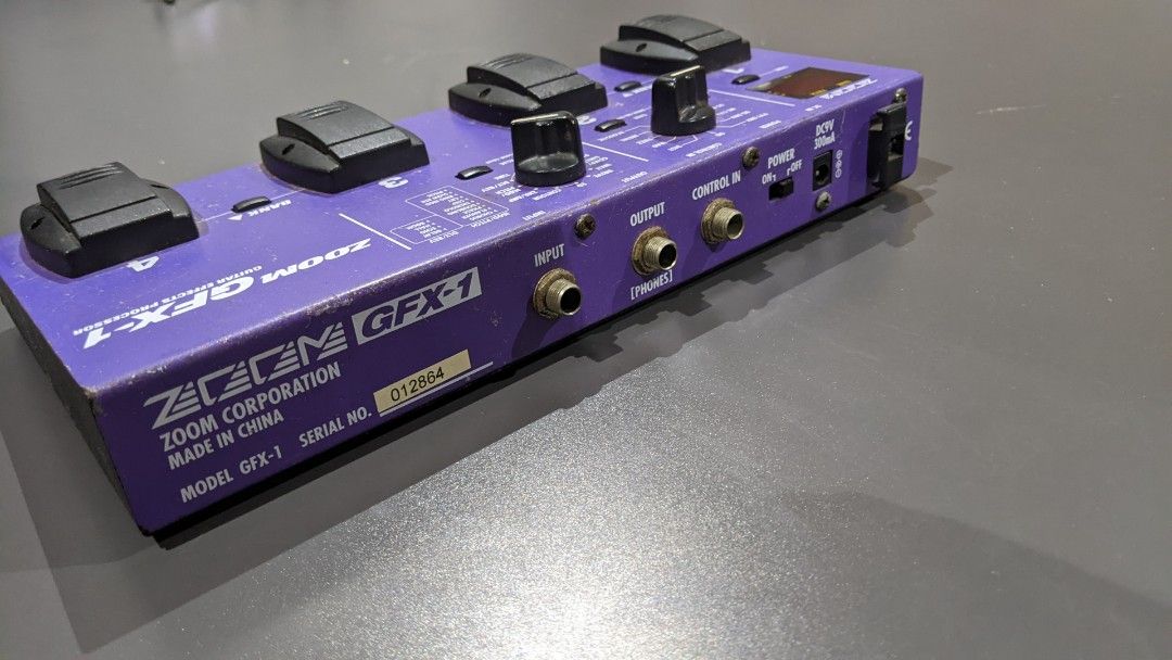 Zoom GFX1 Guitar Multi Effect Processor, Hobbies & Toys, Music & Media