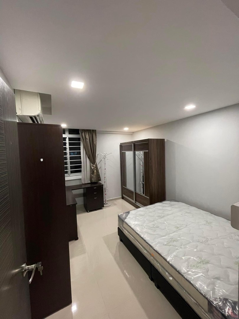 (Category: ) located in . Submitted by PmOffer (Listing ID 1217978913, Image 1). Description: .