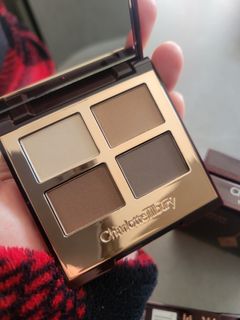 Expired! Last 15 boxes! Cash on delivery via SF Express only! Charlotte Tilbury Sophisticate Eyeshadow CT Quad Eyeshadow Natural Tones64198184943873110