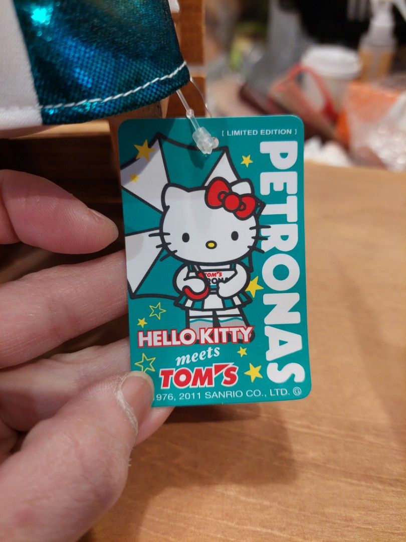 Hello kitty toms new arrivals