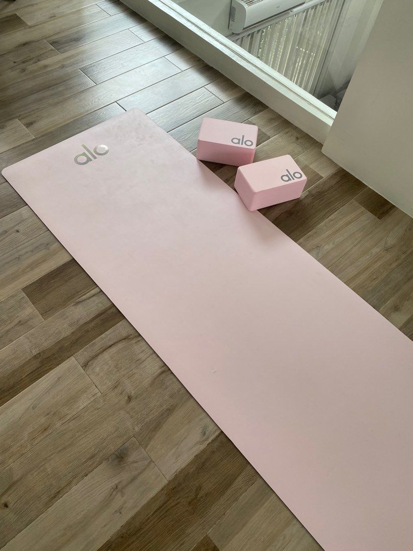 Alo Yoga Powder Pink Warrior Mat