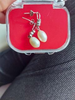 Anting" mutiara
