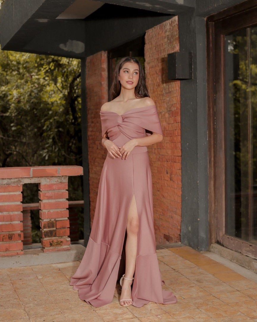 Apartment 8 gowns online