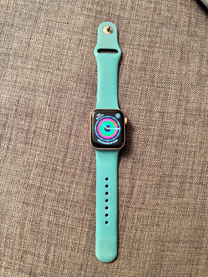 Apple Watch Series 4, Mobile Phones & Gadgets, Wearables & Smart