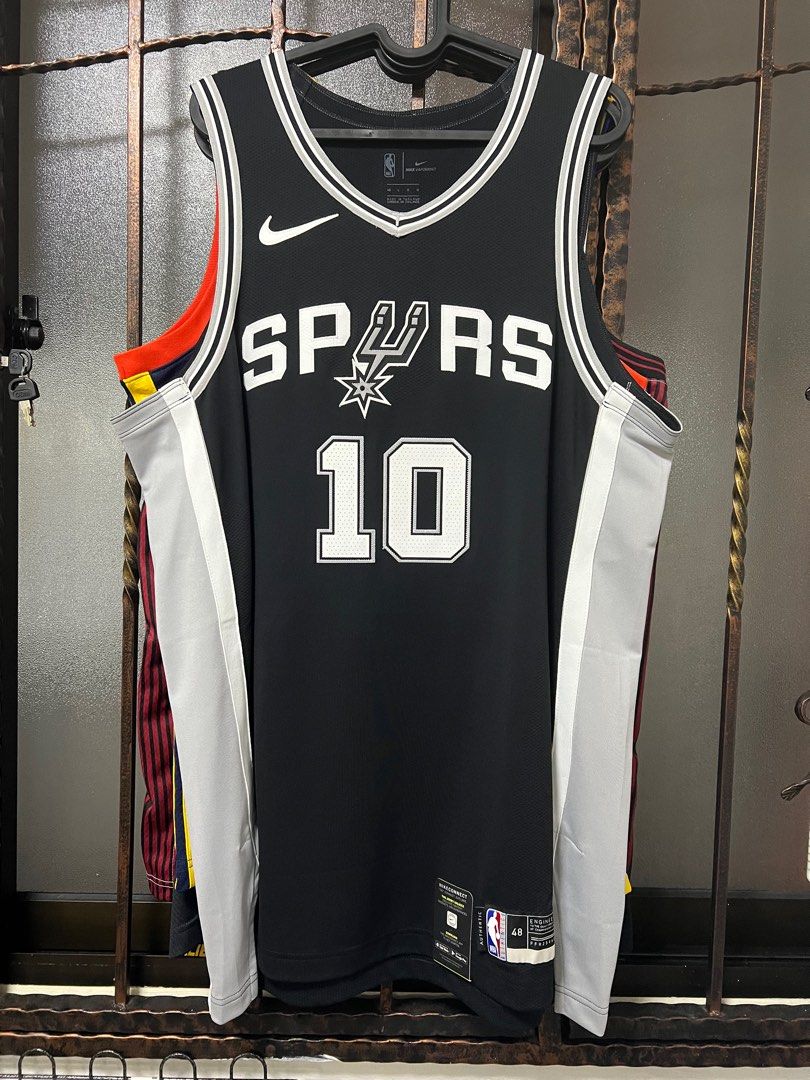 Nike Men's San Antonio Spurs DeMar DeRozan City Edition Swingman Jersey, Black, Size: Medium