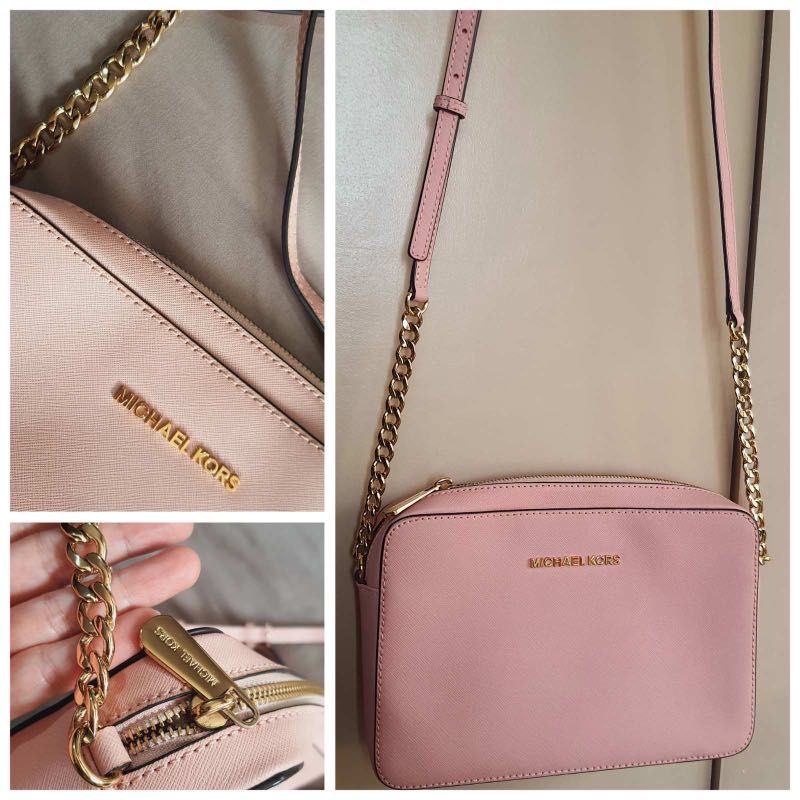 Michael Michael Kors Jet Set Tote Bag Soft Pink, Women's Fashion, Bags &  Wallets, Tote Bags on Carousell
