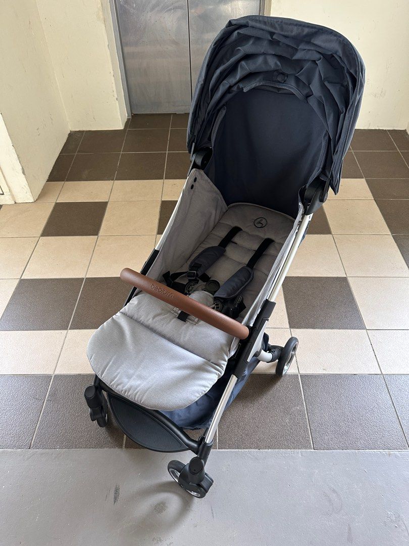 Beblum Navuto Auto Fold Stroller, Babies & Kids, Going Out, Strollers on Carousell
