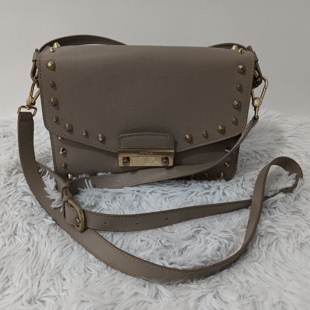 BRANDED SLING BAG, Luxury, Bags & Wallets on Carousell