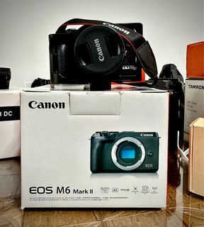 Canon EOS M6 II with Kit lens 11-22mm