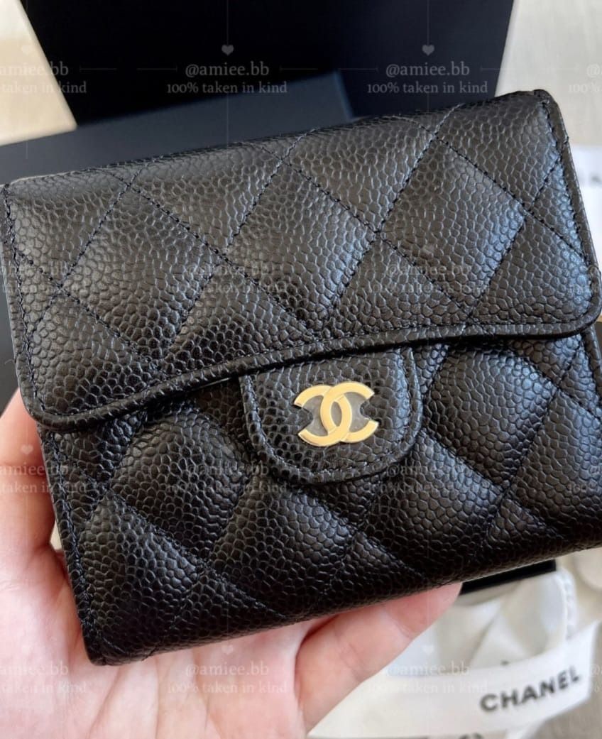 Chanel classic short wallet shop