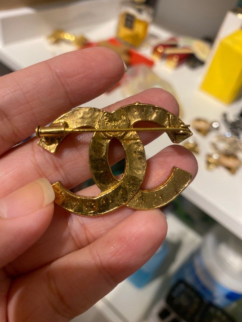 Chanel fake brooch online