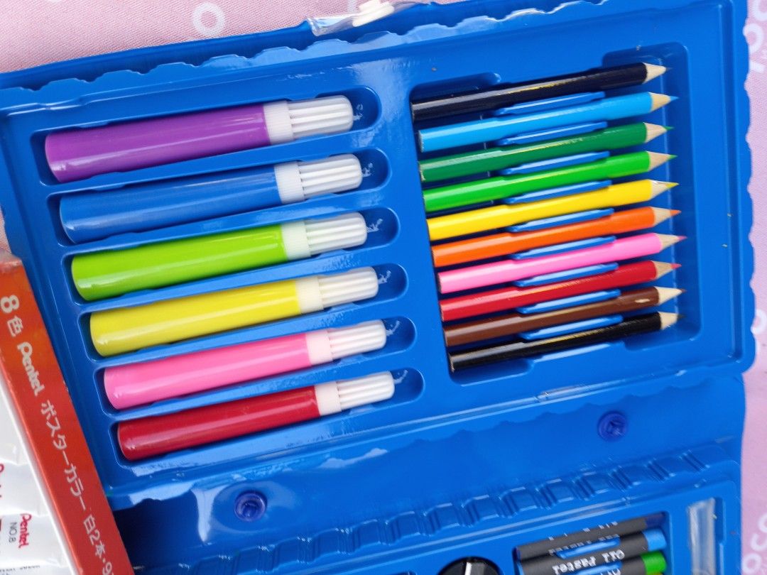 Coloring materials (Category: Craft Supplies & Tools) located in Quezon City. Submitted by eilgaraje (Listing ID 1217890192, Image 2). Description: as posted used in good condition take all !!.