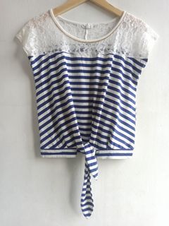 Crop Top.  Salur top.