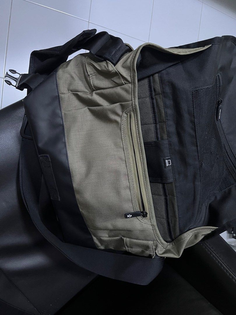 Crumpler muli 8000 clearance