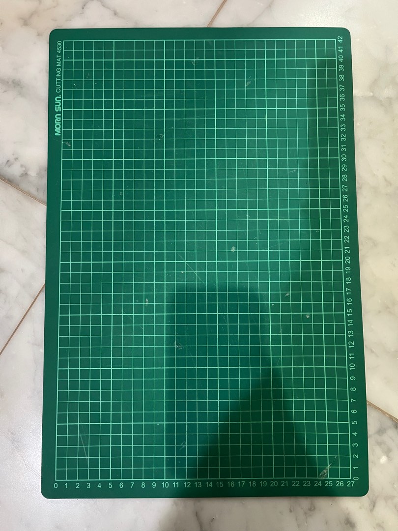 Cutting Mat + Tracing Paper isi 12 kertas (UKURAN A3), Buku & Alat