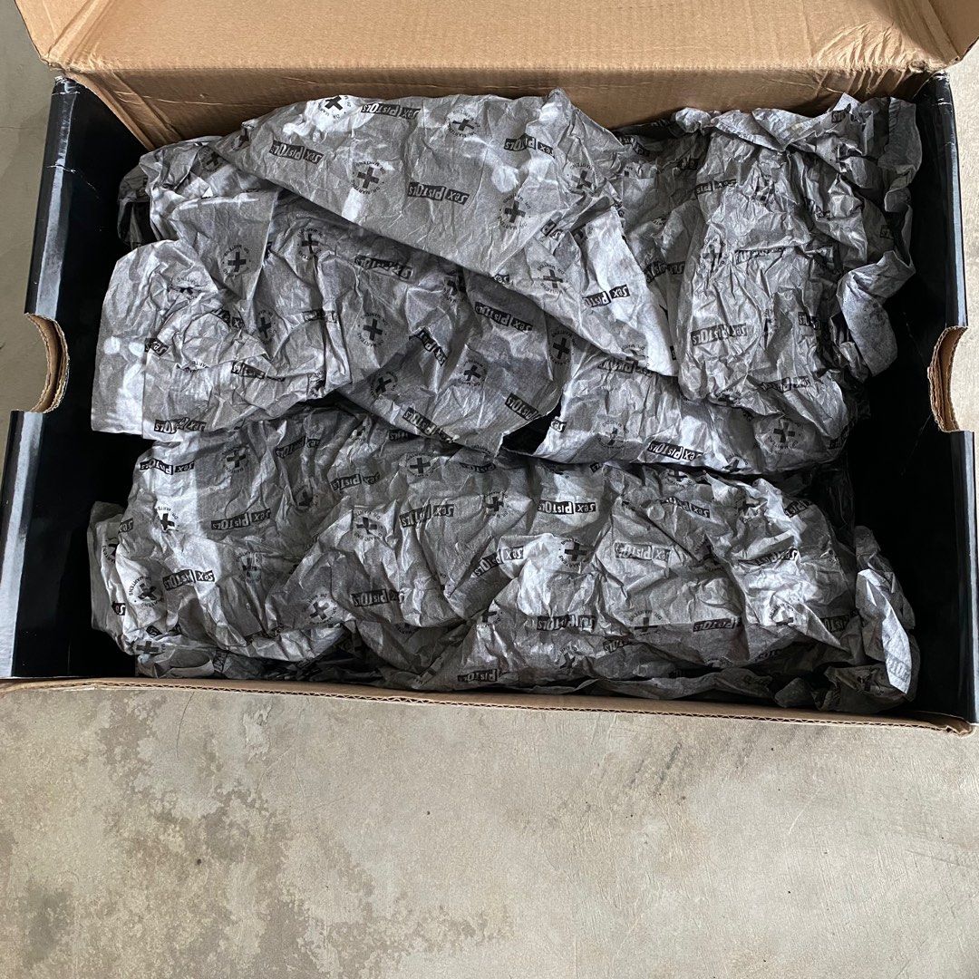 dr martens 1490 sex pistols