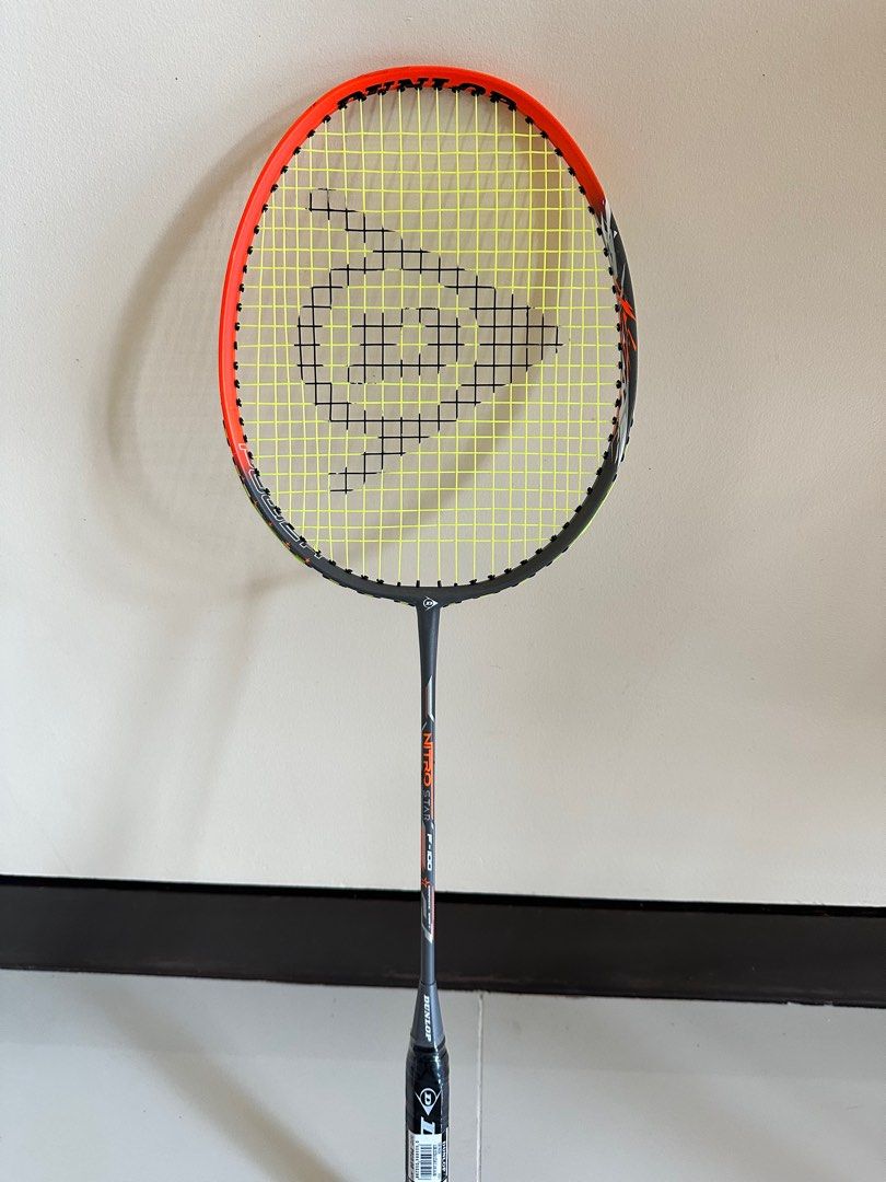 Dunlop Badminton Racket (1), Sports Equipment, Sports & Games, Racket
