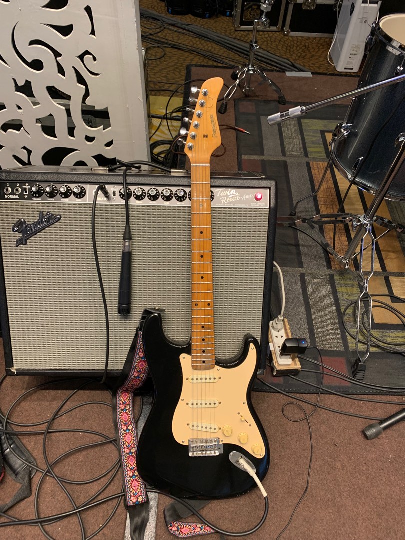Fernandes stratocaster outlet japan