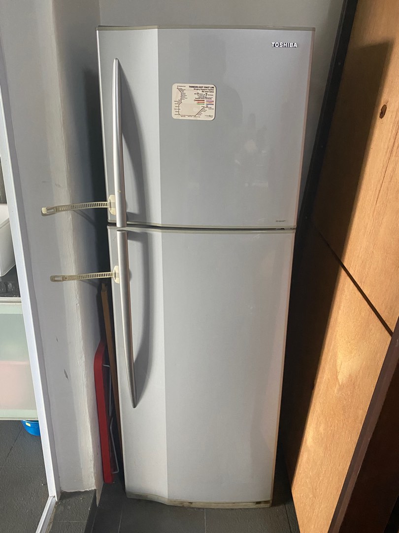 Free fridge for donation., TV & Home Appliances, Kitchen Appliances
