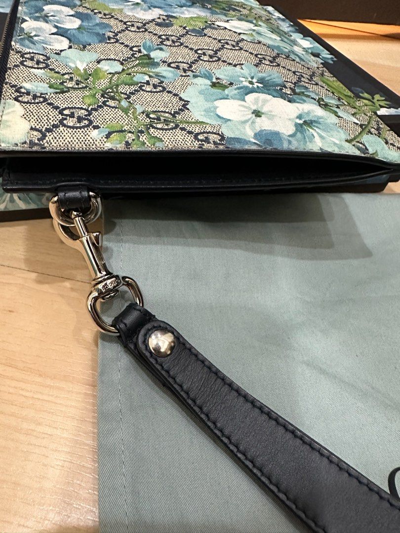 Gucci blooms clutch deals