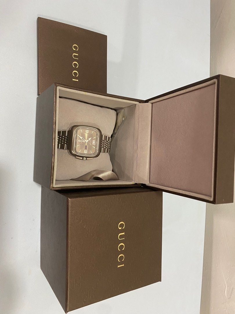 Rectangle gucci watch on sale
