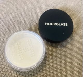 Hourglass viel translucent setting powder 0.9gm