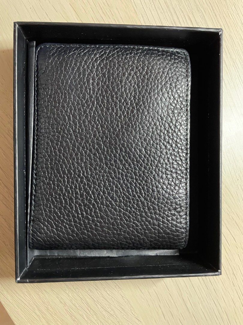 Hugo Boss Wallet, Men's Fashion, Watches & Accessories, Wallets & Card ...