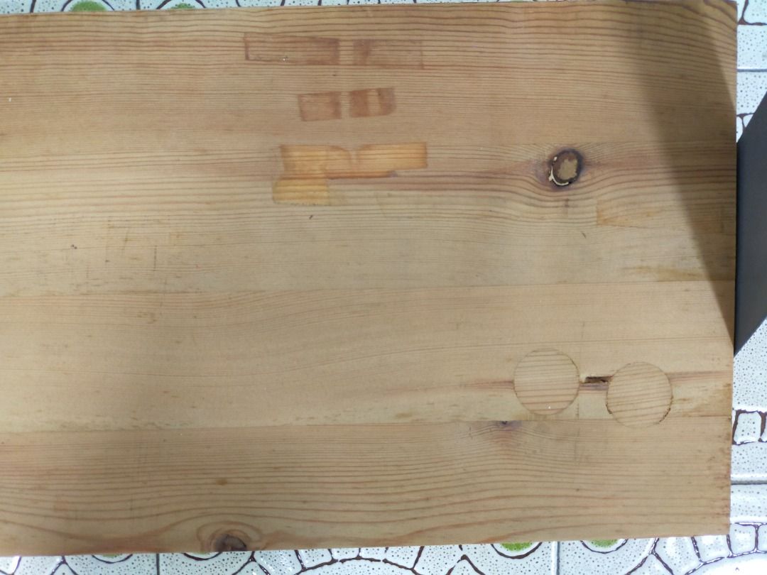 ikea solid pine floating shelves w/ brackets. S5 for both. non nego