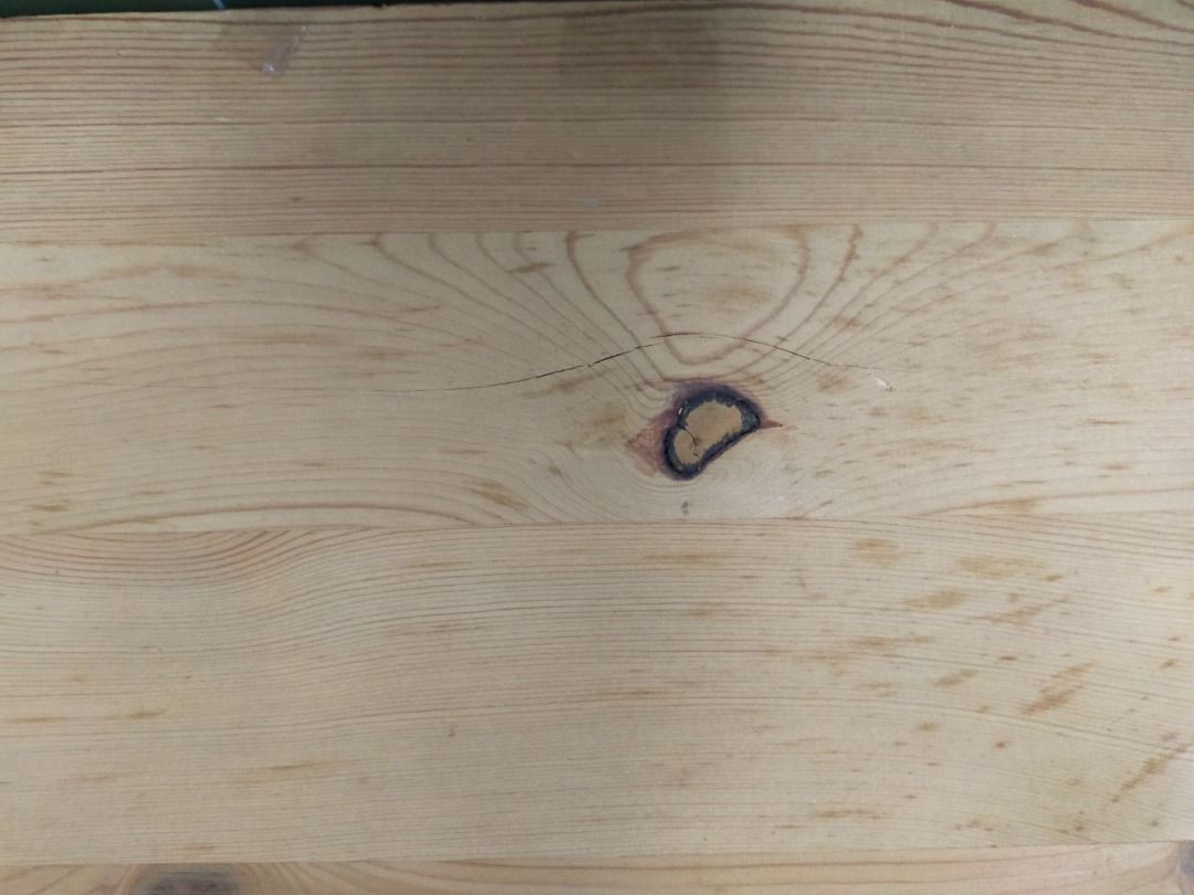 ikea solid pine floating shelves w/ brackets. S5 for both. non nego