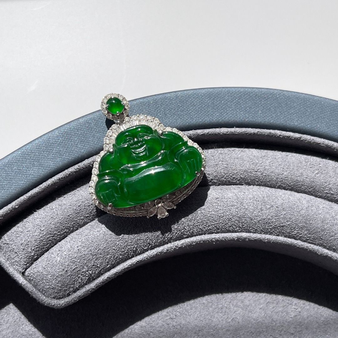 Imperial jade clearance buddha pendant