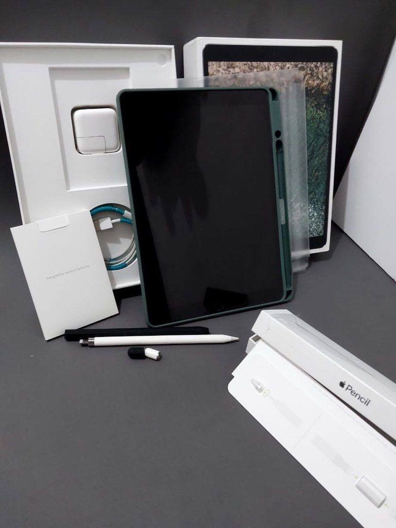 PC/タブレットiPad Pro 10.5 WiFi 256GB ＋Apple Pencil