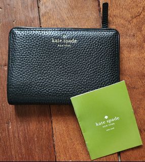 Kate Spade bifold wallet