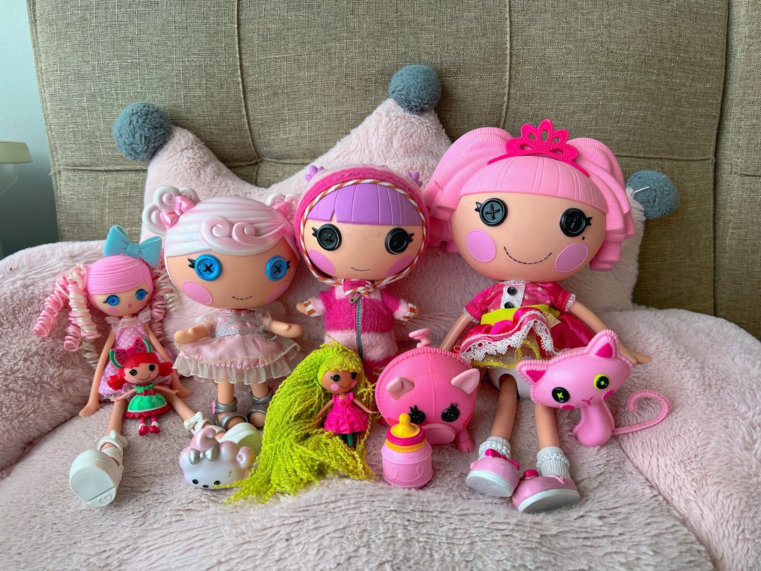 Lalaloopsy dolls selling as set on Carousell