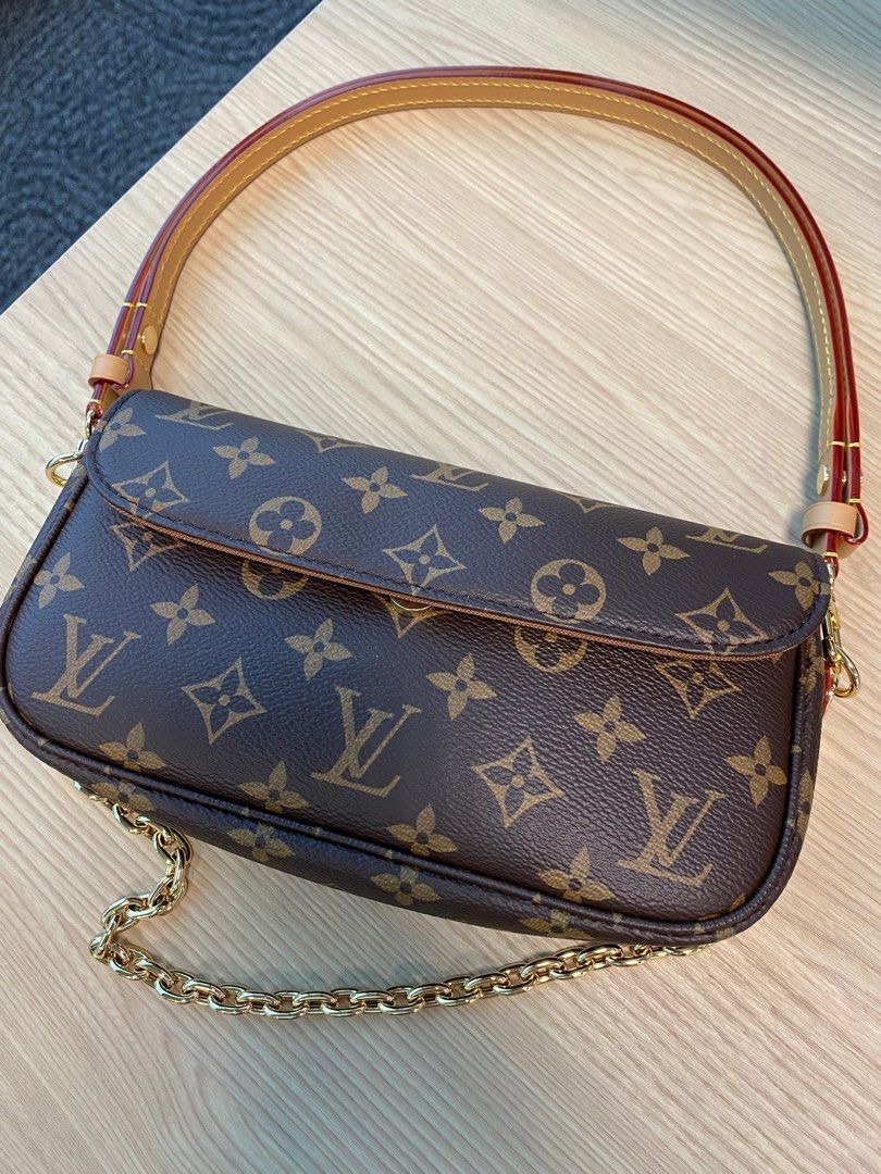 LV wallet on chain Ivy, Women's Fashion, Bags & Wallets, Shoulder Bags ...
