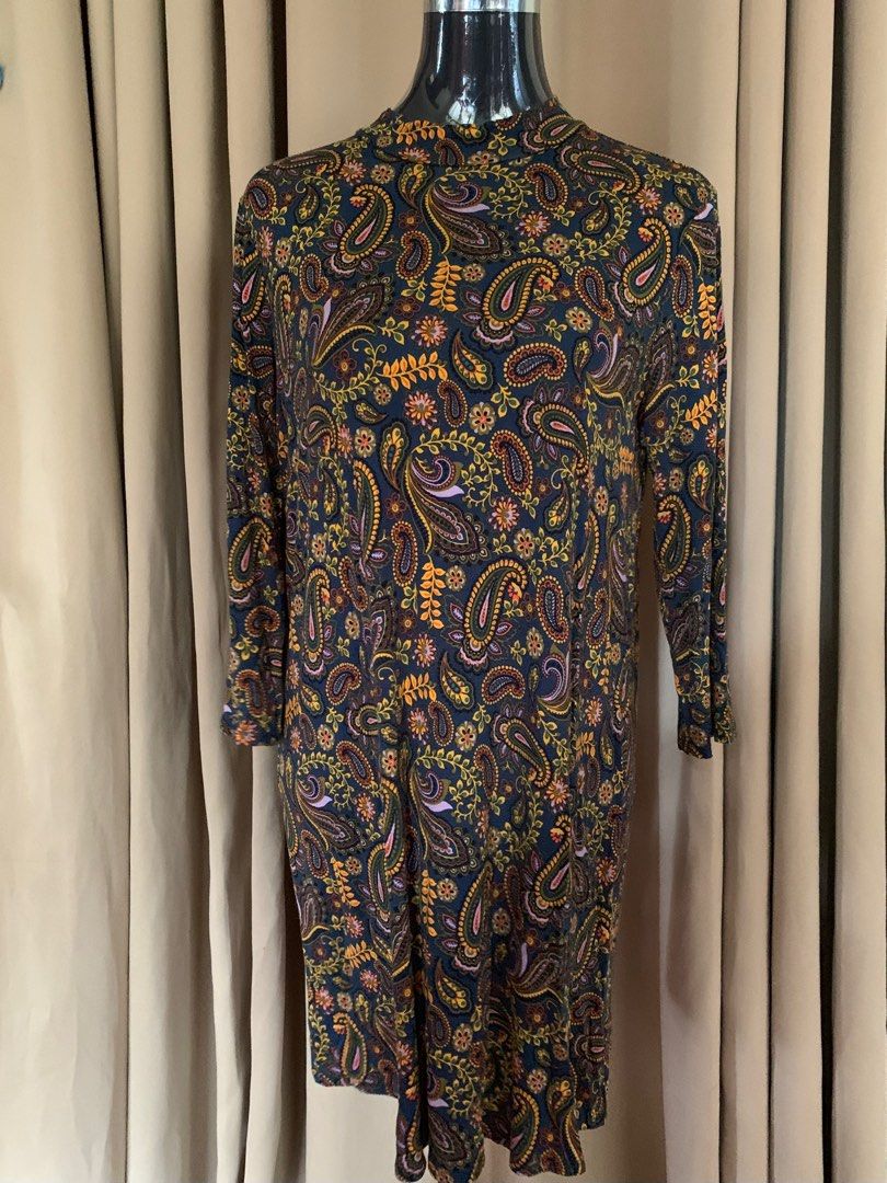 L XL Forever 21 Paisley Dress repriced Women s Fashion Dresses Sets Dresses on Carousell