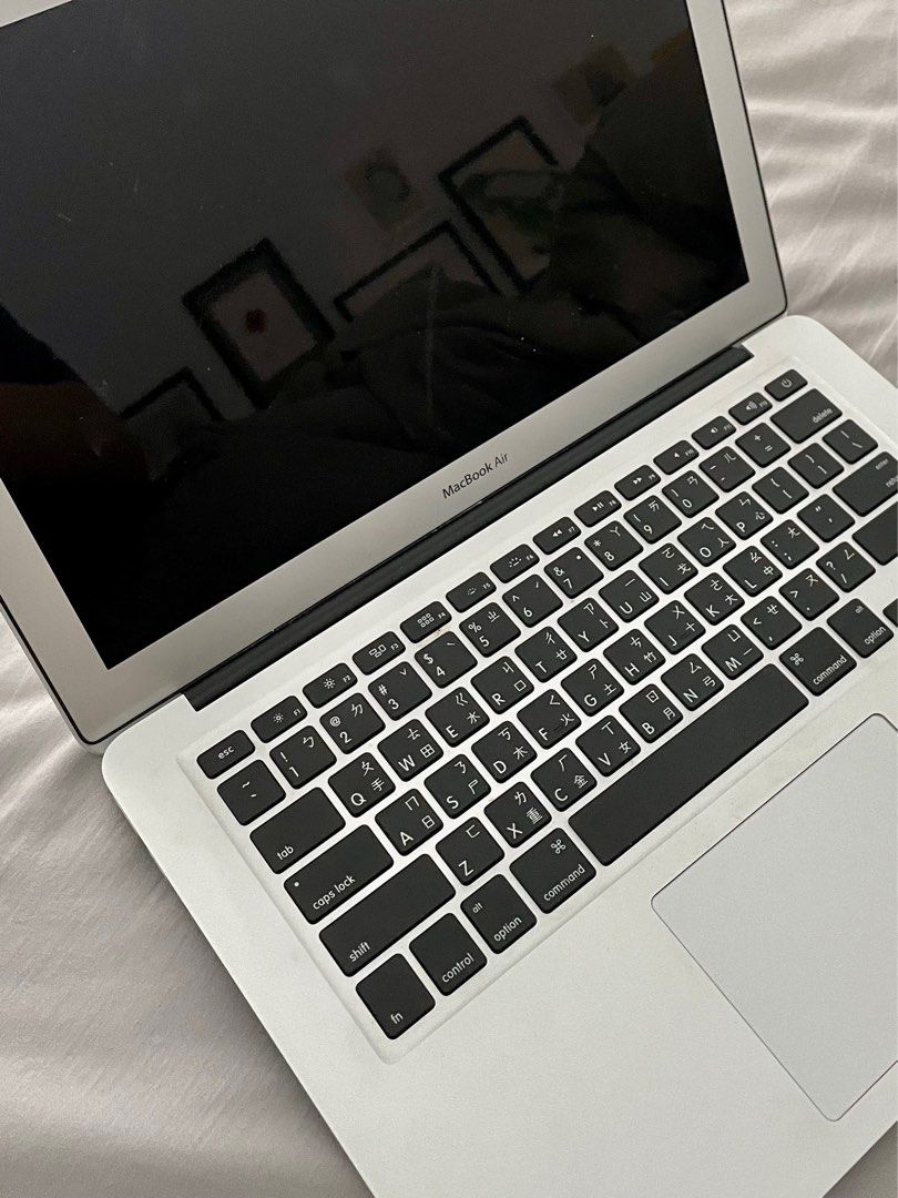 Mac book air A1466 2018年製造