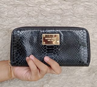 Michael Kors  Est  1981  black skin leather