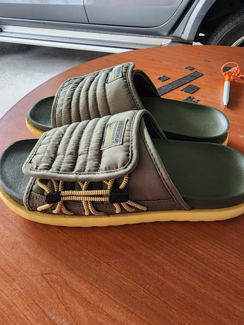 Nike sales asuna green