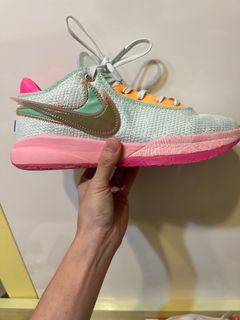 Nike lebron 20 basketball shoe