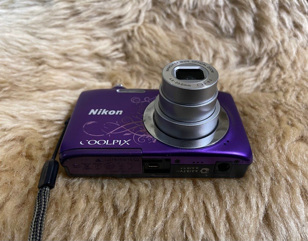 Nikon Coolpix S2600 Digital Camera, Photography, Cameras on Carousell