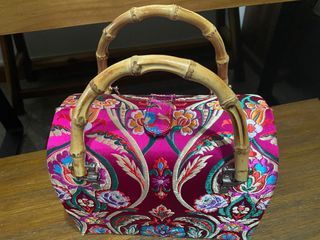 Oriental makeup case hand bag