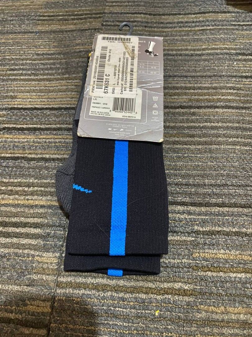 Original Nike Hyper Elite Socks, Men's Fashion, Footwear, Sneakers on
