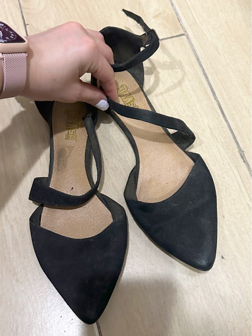 Payless Black Pointed Toe Flats