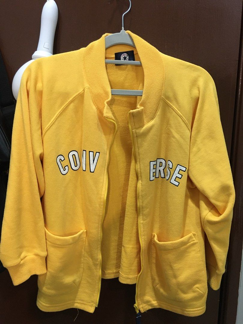 Converse deals yellow jacket