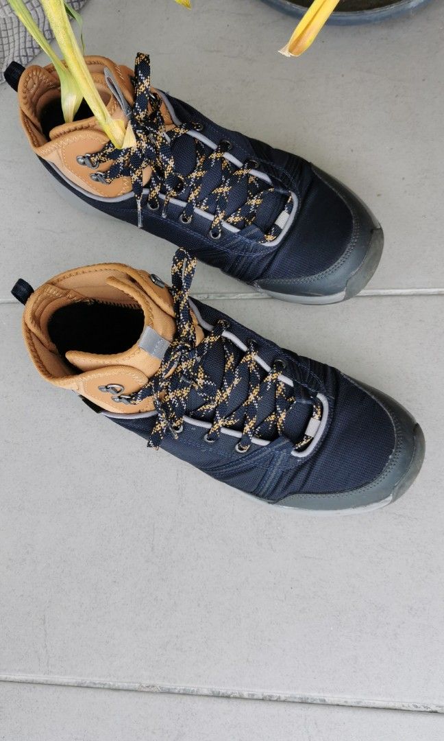 quechua hiking boots