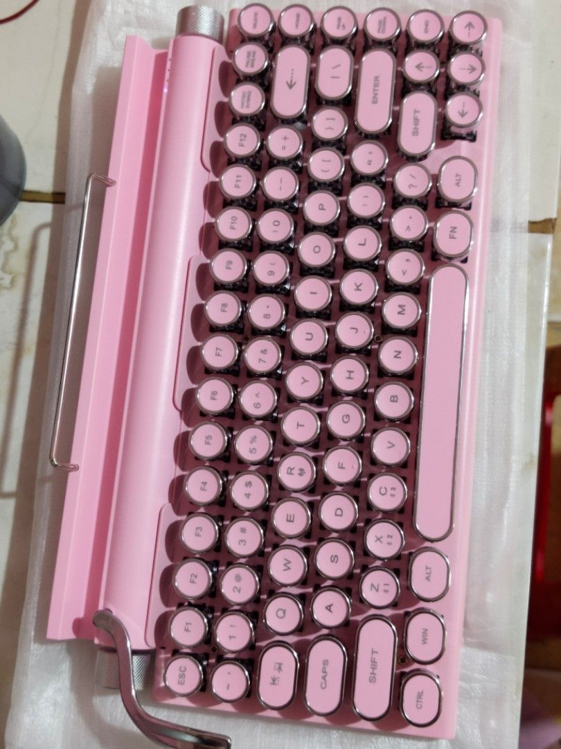 RETRO BLUETOOTH MECHANICAL KEYBOARD TYPEWRITER All Pink TW1867