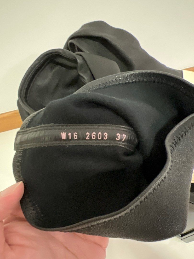 Rick Owens Knee High Boots, Women's Fashion, Footwear, Boots on Carousell