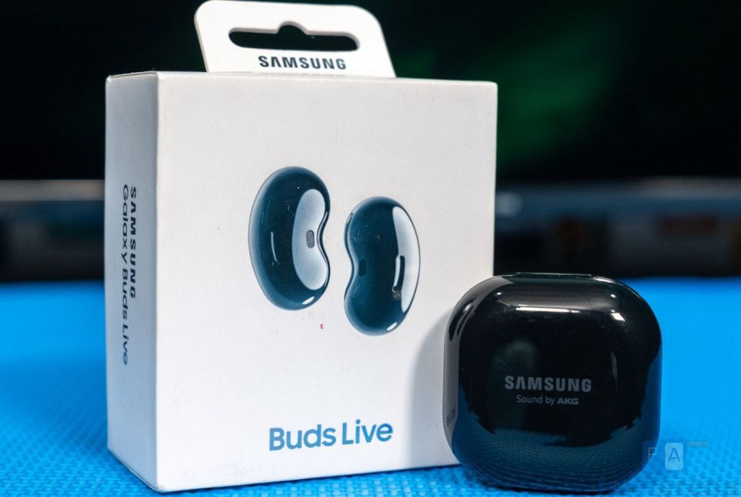 Samsung buds live hot sale box